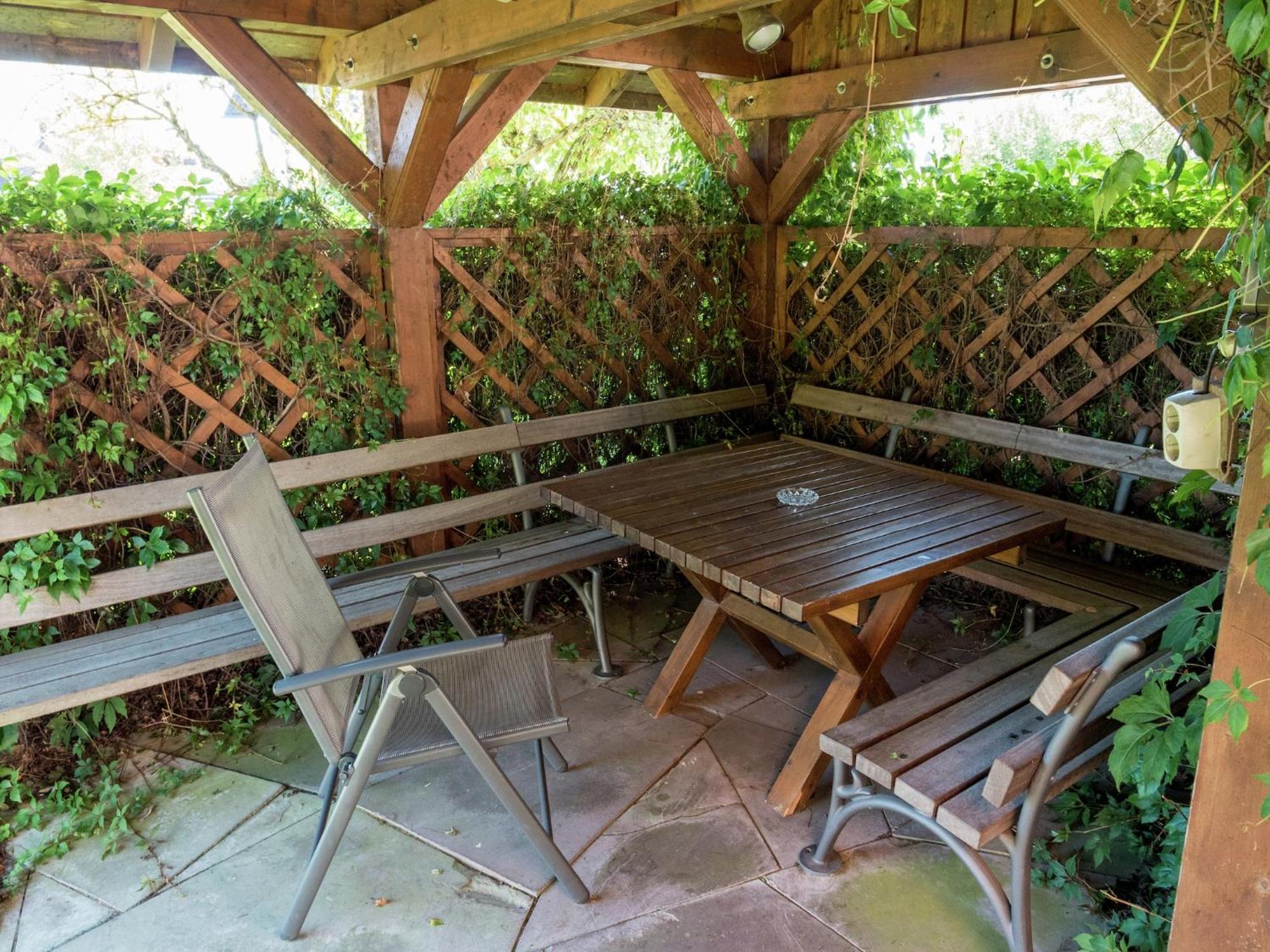 Cozy Apartment In Schwenningen With Garden Villingen-Schwenningen Extérieur photo